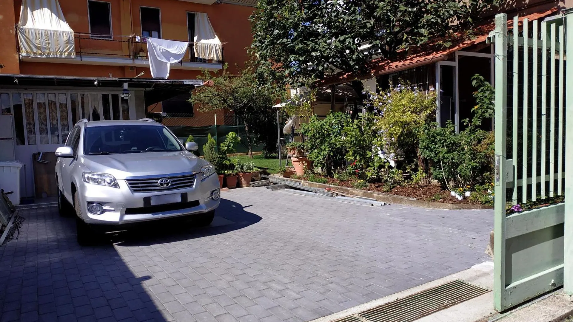 Casa Di Lucy E Max - Cir 108012-Lni-00010,Cod. Struttura T00561 Brugherio 0*,  Italy